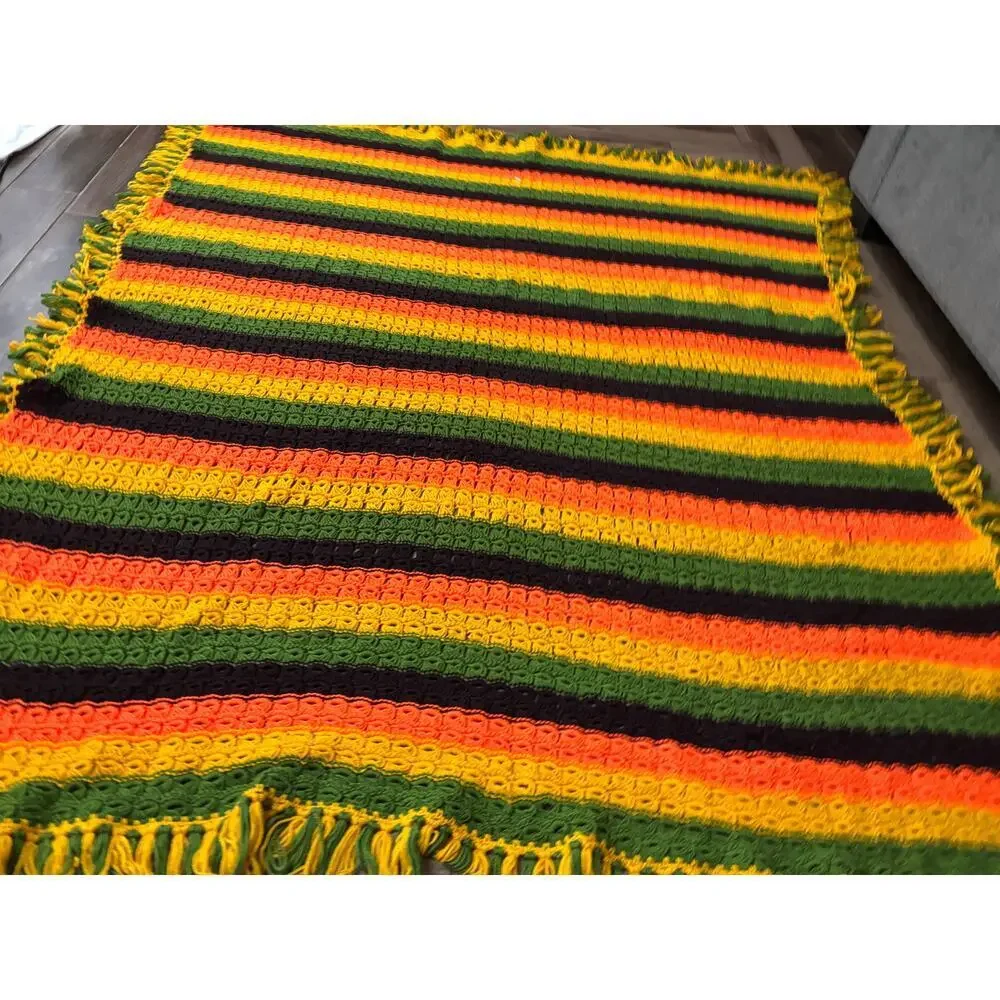 VTG Retro Crocheted Afghan Blanket 80
